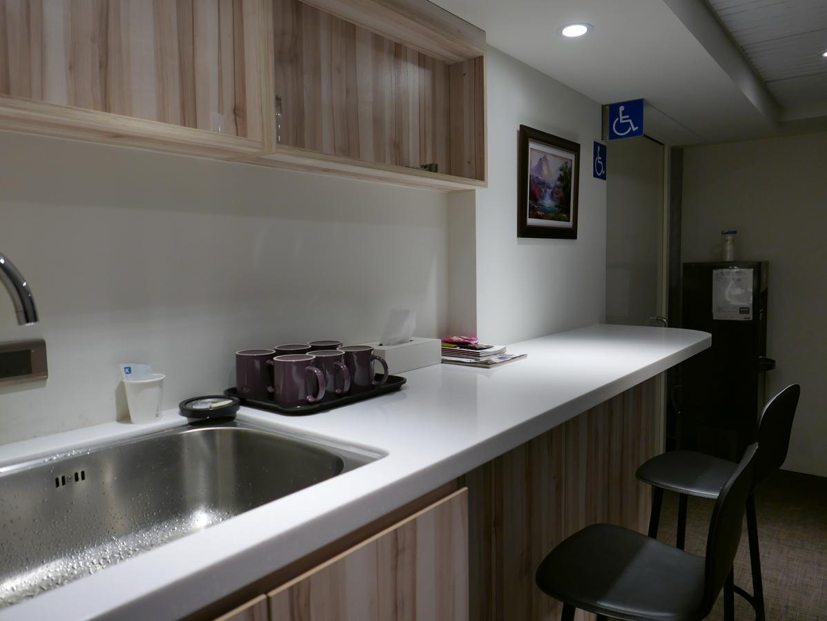 Ours Inn II Taipeh Exterior foto